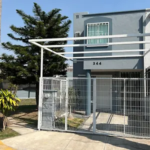 Casa Petfriendly Bosque De La Primavera Сasa de vacaciones